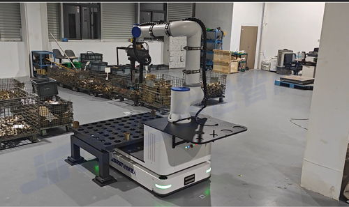 復合機器人在CNC行業的應用 自動化上下料與換刀解決方案及設備安裝服務